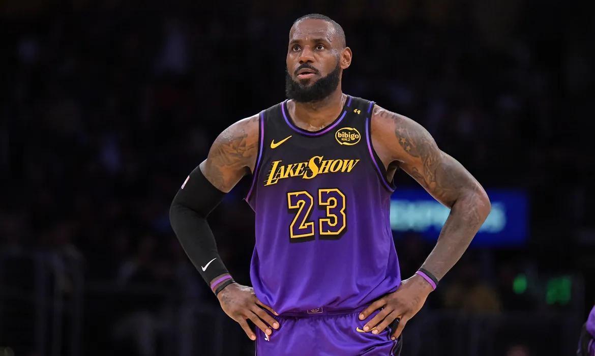 开云-詹姆斯官方宣布大比分获胜新规，篮网引发争议！-开云