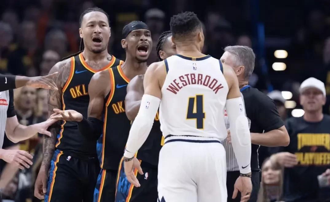 集团官方网站-Doinb迎来七赛季出色发挥，切尔西观众热烈欢呼！-集团官方网站