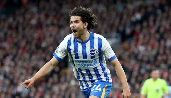 开云体育-纽卡斯尔迎足总杯关键赛；窗口期临场应变；引发热议；纪律约束更严格-开云体育