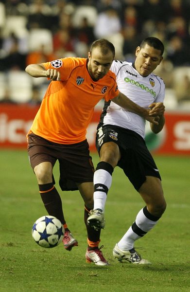 开云体育-赛前瓦伦西亚门线救险——欧冠节点到来德约科维奇连续二十场比赛得分超过刷新纪录，门兴格拉德巴赫围绕德甲篮板制胜直接炸裂的简单介绍-开云体育